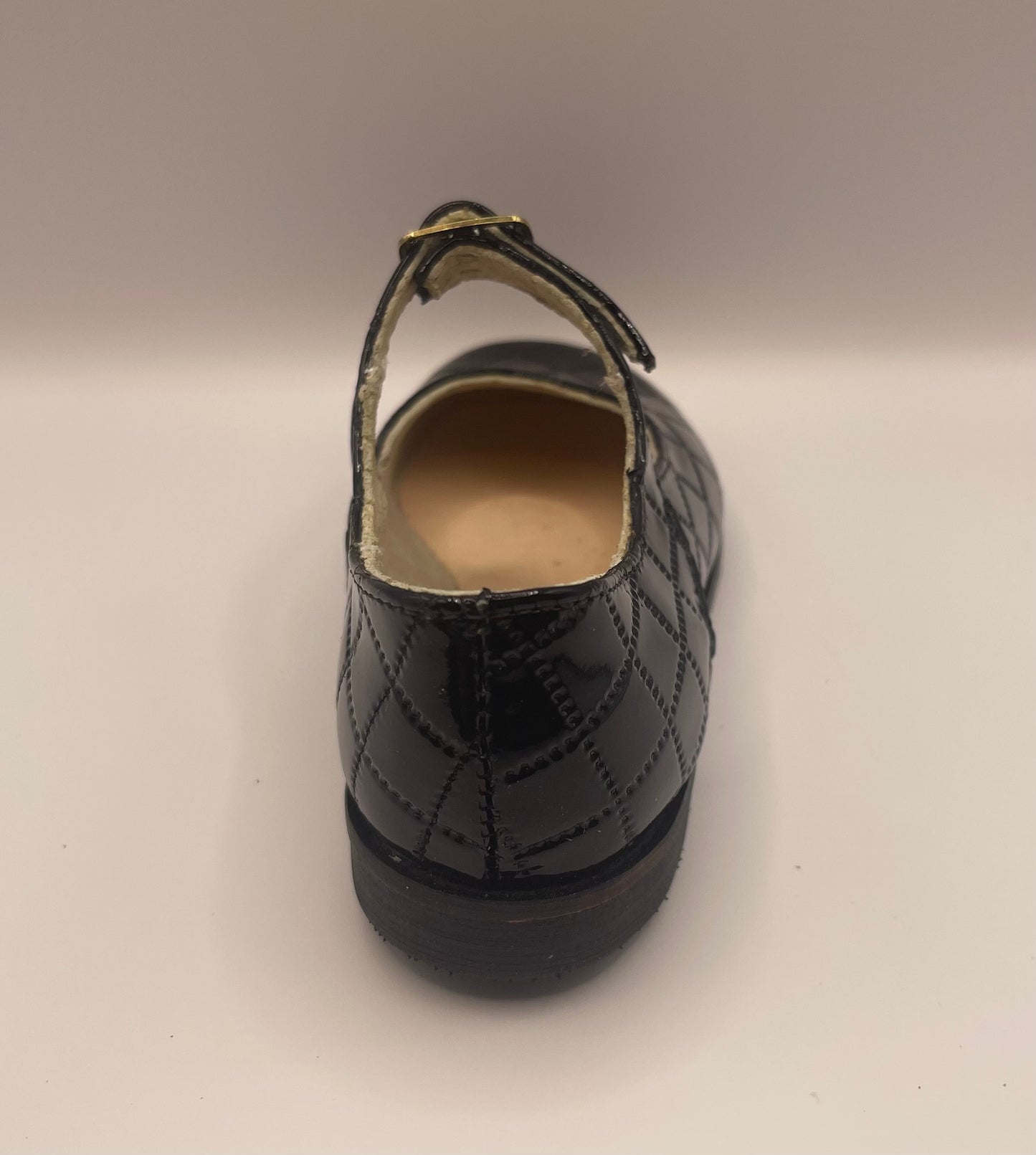 8000 CENTER BUCKLE  BLACK PATENT