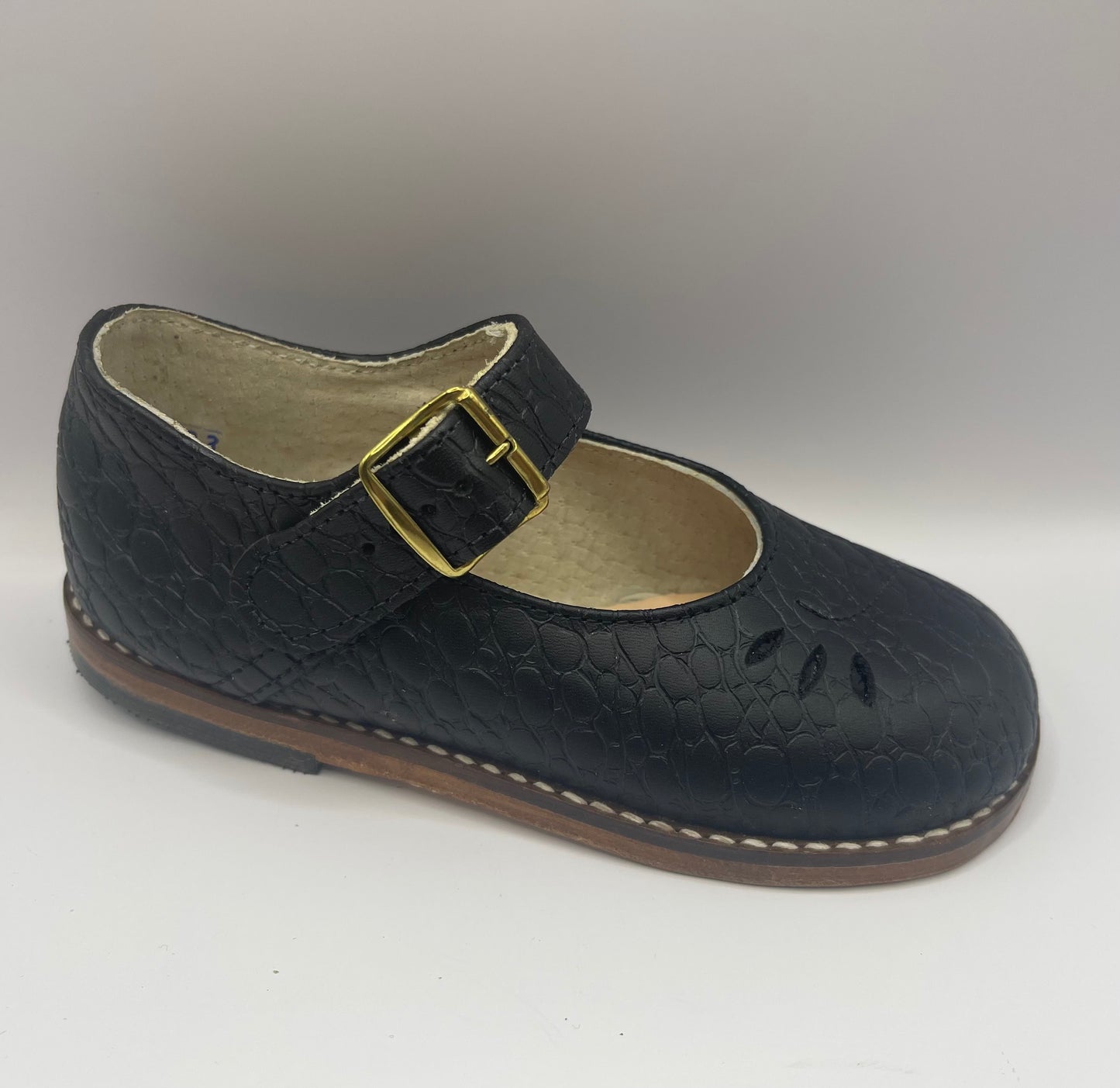 901 MARY JANE BLACK