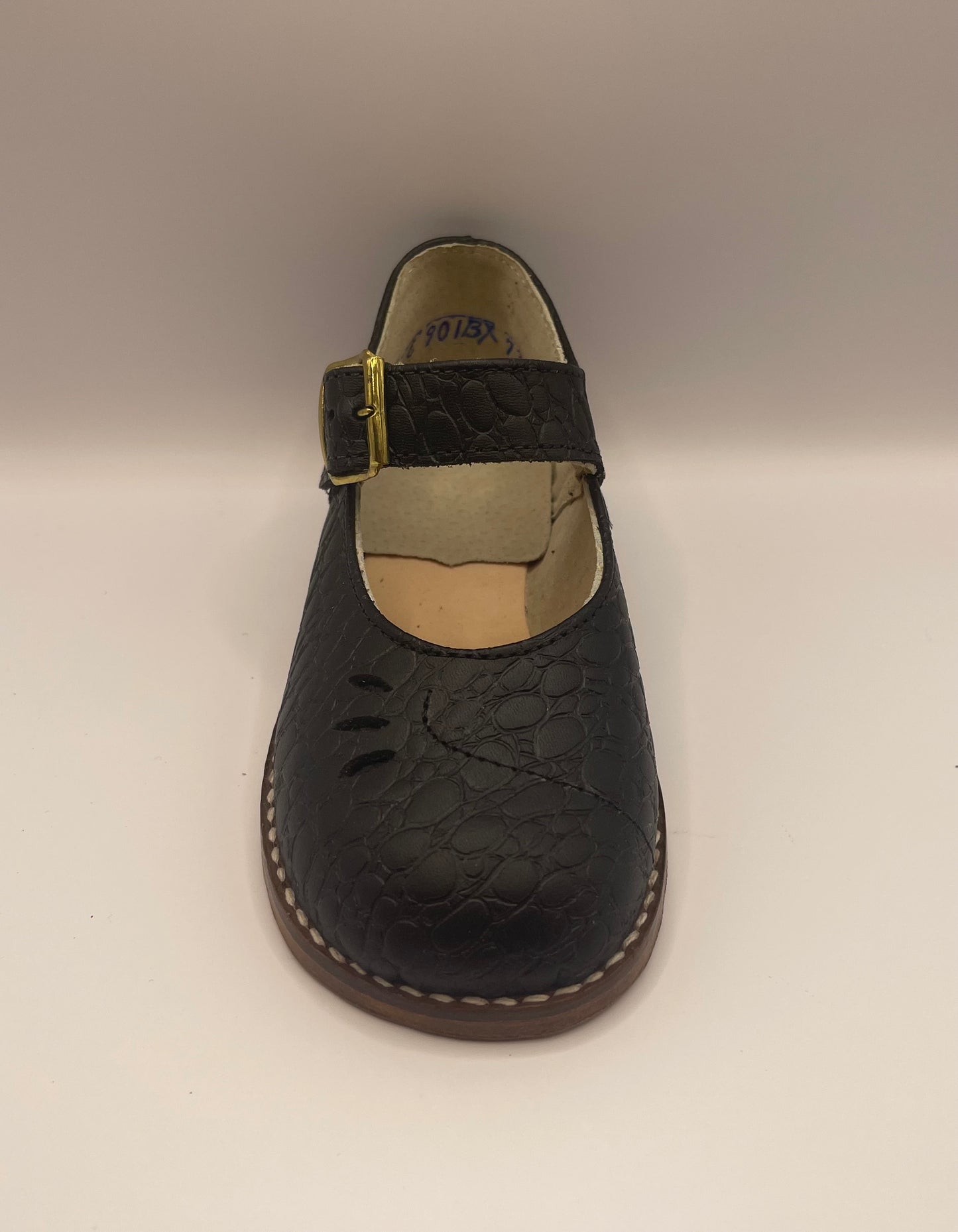 901 MARY JANE BLACK