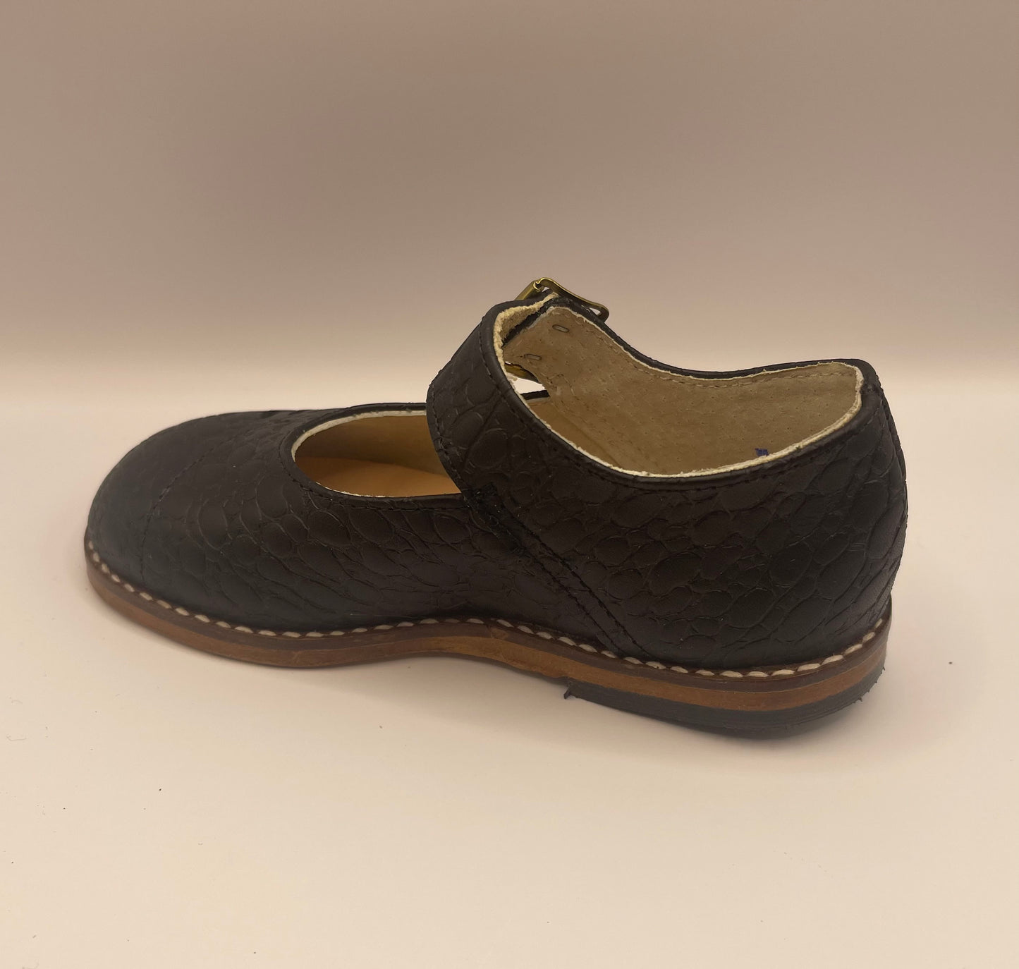 901 MARY JANE BLACK